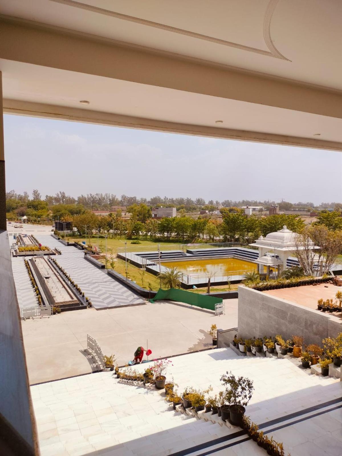 Umang - Premium Resort Like Villa In Vrindavan Bagian luar foto